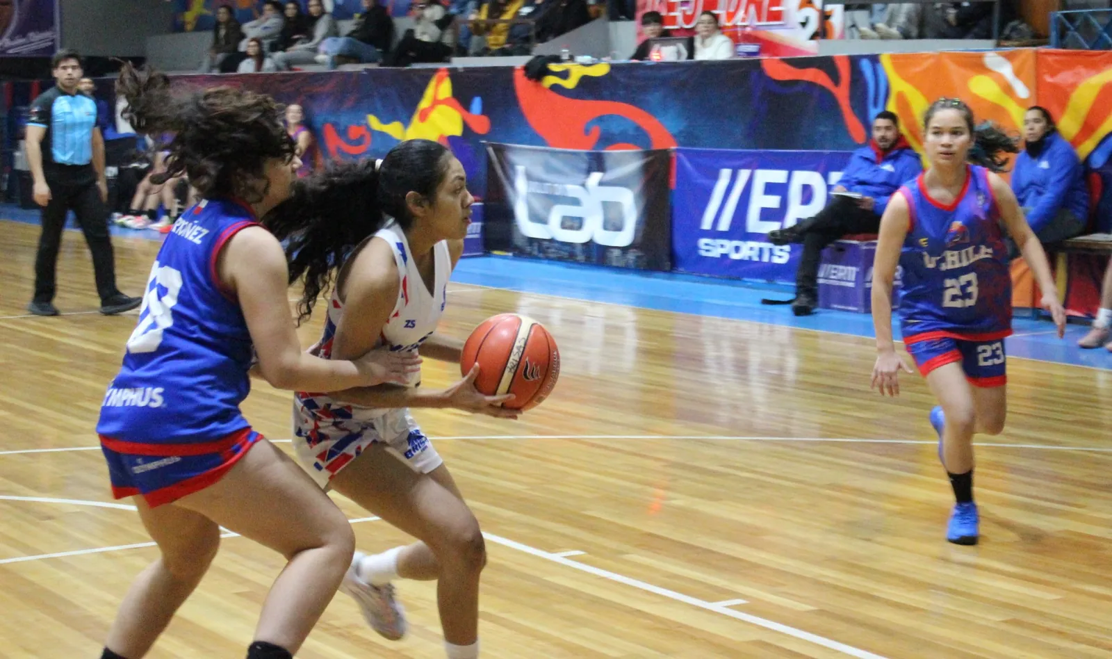 Partido femenino competitivo del Club Brisas